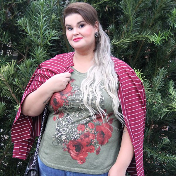 look-plus-size-com-jeans-e-blazer-grandes-mulheres-moda-plus-size-2