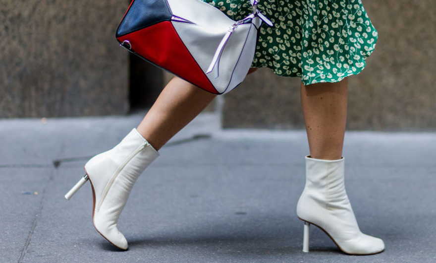 Como usar bota branca nos looks do dia a dia